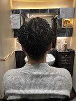 グレイスフル バーバープラチナム 六本木店(Graceful Barber platinum)&nbsp;爽やかアップバング＋ゆるめパーマ