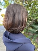 上品なレイヤーボブ
