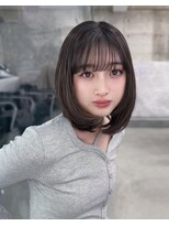 フィヴェント(Fivent)&nbsp;黒髪韓国小顔レイヤーイメチェン暗めオリーブグレークラゲヘアー