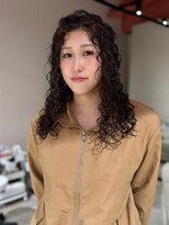 ヘアーアンドメイク ビス(HAIR&MAKE bis)&nbsp;（初めての方も）海外風スパイラルパーマ【kotomi】