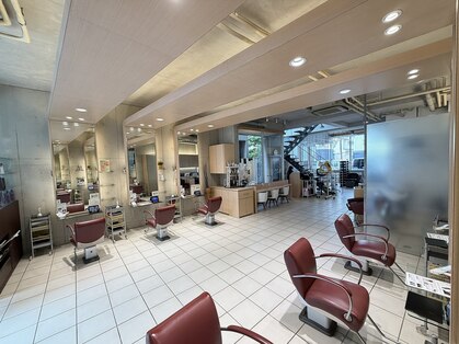 エム インターナショナル 春日部本店(EMU international)の写真
