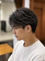 ピボット 梅田(PIVOT)&nbsp;【西梅田メンズ】ナチュラルセンターパート×メッシュ