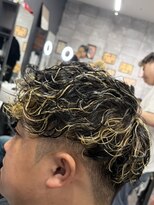 フランクスバーバーリベラルド 横浜(FRANK'S BARBER LIBERALD)&nbsp;メンズメンズカットブリーチパーマR