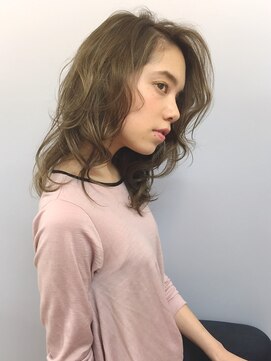 ソエル(soell) ナチュラルウェーブ&ミディアム