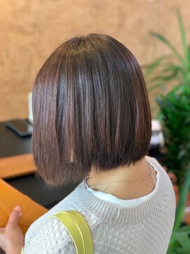アークスヘアー 襟足すっきりで大人かわいい☆ピンクべージュ小顔大人ボブ