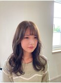 透け感バングバウンシーカールオリーブカラーS字ウェーブ