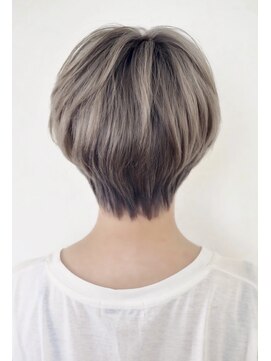 クレドガーデン 西新井店(CRED GARDEN) 好感度ナチュラルショーボブ×透明感アッシュベージュ［西新井s