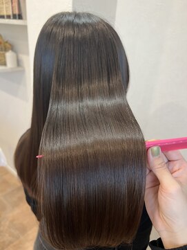 ユキイロ(yukiiro) 【yukiiro】高浸透ウルティア5stepトリートメントplus