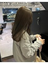 トレス(TRESS)&nbsp;ふわっと艶セミディ！ケアブリーチで透明感オリーブグレージュ◎