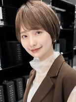 30代40代50代耳かけショート前髪なしハンサムショートカット