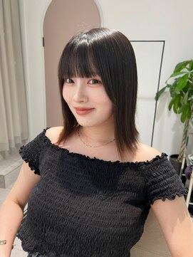 ティア(Tia.) ボブ/外ハネ/パッツン/縮毛矯正/髪質改善/シースルーバング