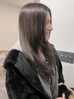 ミュラ(mulah)&nbsp;赤み消しカラーロングレイヤーカット＊艶髪ストレート/明大前