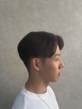 エクシア 六甲道店(EXCIA) 刈り上げセンターパート