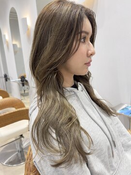 ティエラ 原宿 表参道(Tierra) 〈Tierra毛利仁美〉ハイライトカラーで外国人風ヘアスタイル