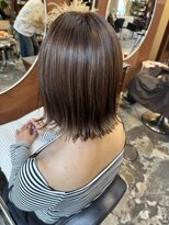 チャプター 問屋町(chapter)&nbsp;透明感ケアブラウン切りっぱなし外ハネボブ顔周りレイヤーカット