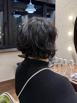 エルサフィロ キタハマ(el zafiro kitahama) 30×40×50代×似合わせカット×お手入れ簡単×パーマ