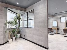 原宿駅徒歩4分　個室あり【原宿/表参道/髪質改善】