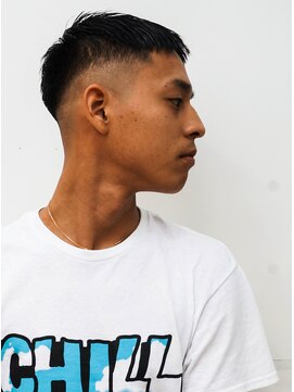 メリケンバーバーショップ コウベ(MERICAN BARBERSHOP KOBE) グランジツーブロックフェード刈り上げショートイメチェン@1