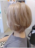 フェミニンボブ