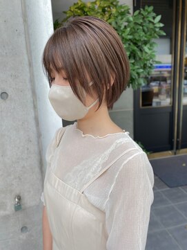 レフ(LEF) 【オダオススメ！】抜け感ミルクティブラウン×くびれショート