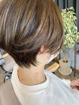 リル(lil) くびれショート【イルミナカラー/宇都宮美容室/鹿沼美容室】