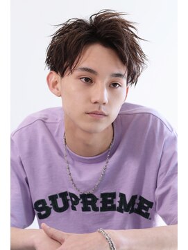 リップス 栄(LIPPS) スパイラルパーマツイストスパイラルパーマアップバングショート