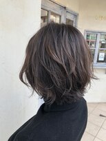 エイミーバイアフロート(amie by afloat) ニュアンスカールが可愛いボブレイヤー