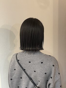 ロカリタ キョウト 千本丸太町店(ROCAReTA kyoto) ストンとおちる切りっぱなしボブ