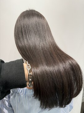 メゾンドムニ 恵比寿(Maison de MUNi) 髪質改善ストレート