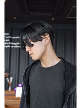 コルバース(COL BIRTH) 【yui担当】センターパート/刈り上げマッシュ