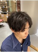 ニュアンスセンターパートパーマナチュラルヘアメンズ前下り