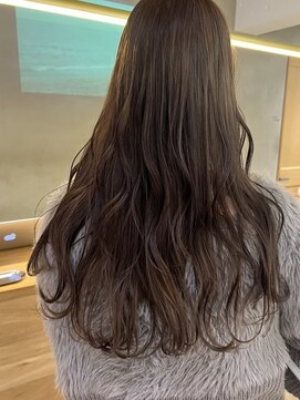 ローレン(LOREN) イメチェン/ホワイトブロンド/外ハネボブ/ワイドバング/栄/久屋