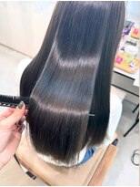 ファムバイアヴァンス(Femme by AVANCE.)&nbsp;ハイライトカラーピュアストレートロング