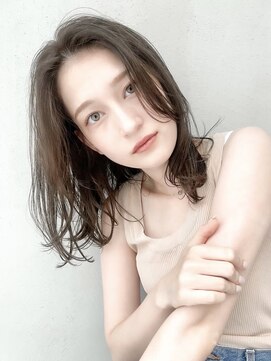 ギークス(GEEKS) 【GEEKS渋谷】ハッシュカット/ミディアムレイヤー/冬カラー/小顔