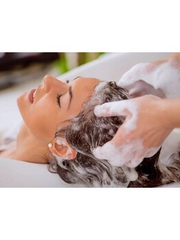 熟睡率97%！磨き抜かれた癒しの手と技であなたを夢の世界に導きます♪頭浸浴スパで更なる美髪へ！