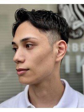 バーバー ミキ 塚本(BARBER MIKI) フェザーパーマ/ショートフェザー/大人フェザー