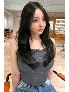 ランズ アネックス 梅田(LANDS ANNEX) 海外っぽいカーテンバングでレイヤーカット 【大阪 梅田】