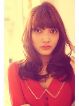 ブーケ(BOUQUET) レトロ風な雰囲気にイメチェンしたい方にオススメロングスタイル