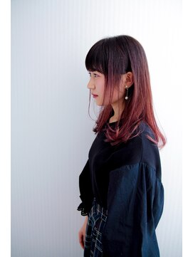 ヘアースパリゾート リアン 燕三条店(Lien) ピンクグラデーションミディ