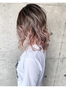 バーチョ(bacio) 【bacio】エアタッチ バックコーミングバレイヤージュ  外国人風