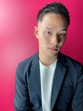 グロウ(grow) 【ビジネスやプライベートでも切り替え可】メンズフェードカット