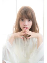 ナンバー デセオ 吉祥寺(N° deseo)&nbsp;濡れ髪　切りっぱなし　オリーブカラー　セミウェットウェーブ