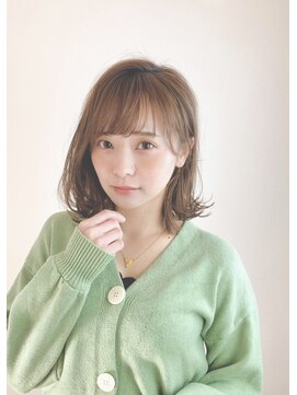 フィーカ(fiica) ナチュラルロブヘア