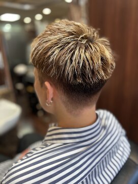 ヒロギンザ 浜松町店(HIRO GINZA) ハイライト/ツーブロックマッシュ/束感/波巻き/浜松町