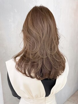 アイティー バイ アルバム 中野店(IT by ALBUM) オリーブベージュレイヤー_斜めバングシルキーベージュ_ba444302