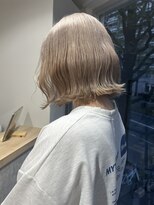 シー(thee) ミルクティーベージュ
