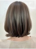 デザインカラーレイヤーカットウェットヘアオリーブベージュ白髪