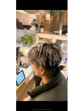 キートス(kiitos) ツイストハイライト