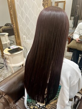 ヘアーアトリエ ラフェル(hair atelier Rafel) ロングヘア/ワインレッド/艶髪