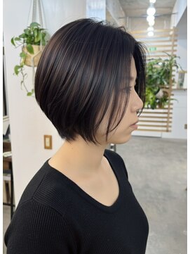 大人ショートボブ/レイヤーボブ/前髪なし/20代30代40代